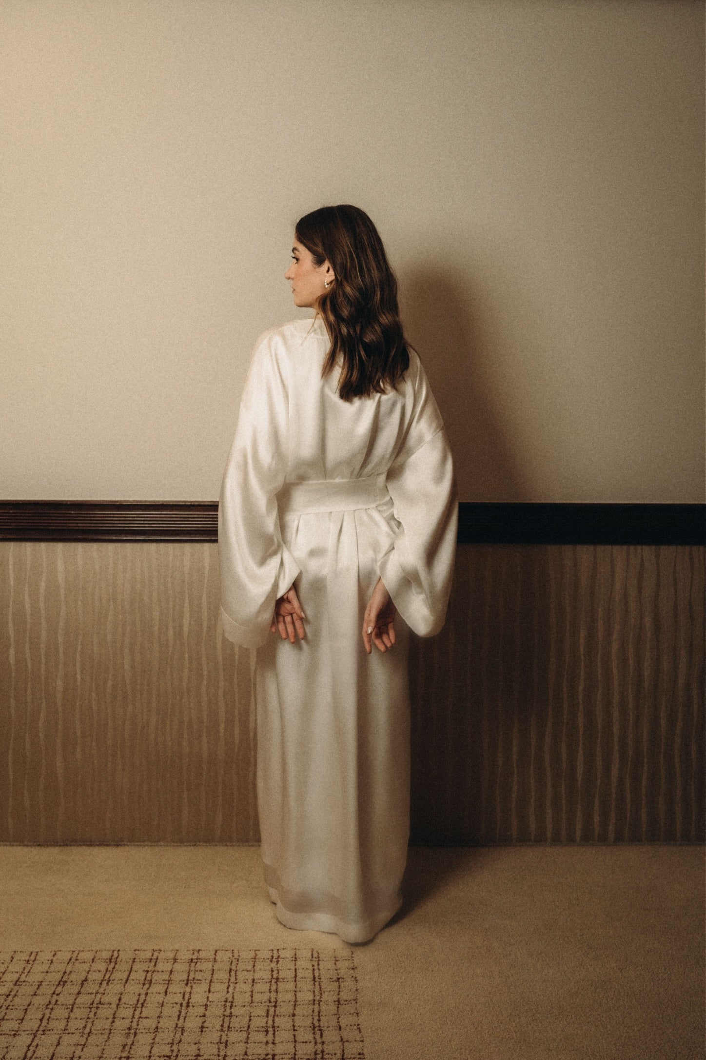 Robe de Seda Pura Aura de costas | Berbin 
Atelier. Ideal para making off de noivas.